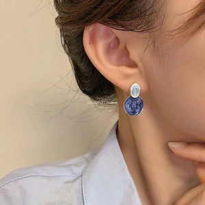 Vintage-Inspired Geometric Resin Drop Earrings for Women with Blue Pendants - Elegant Charms, Perfect for Parties and Gifts in 2024