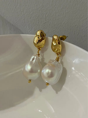 New French Retro Baroque Pearl Pendant Earrings for Women – Elegant Metal Party Accessories